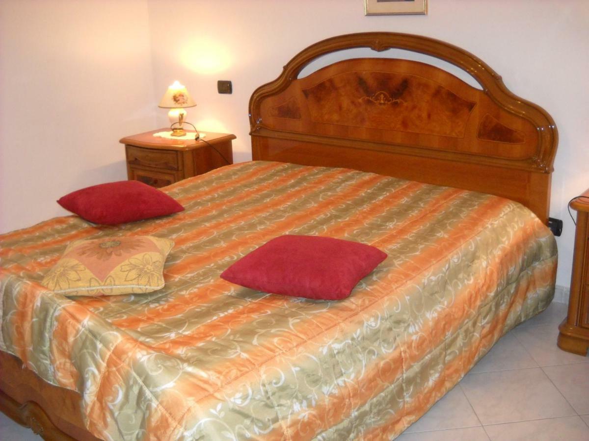 Come A Casa Deiva Marina Bagian luar foto